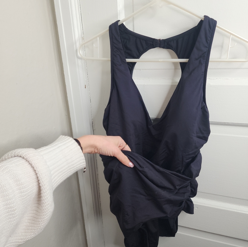 Magicsuit Plot Twist Valerie One-Piece Swimsuit Ruching Black Size 12